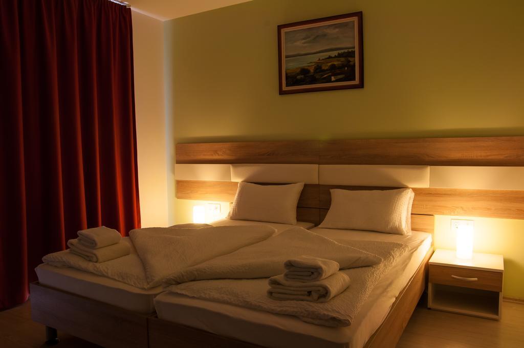 Hotel Pallone Balatonfüred Pokoj fotografie