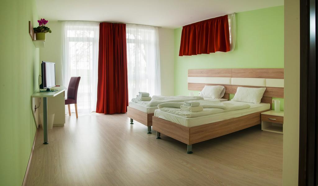 Hotel Pallone Balatonfüred Pokoj fotografie