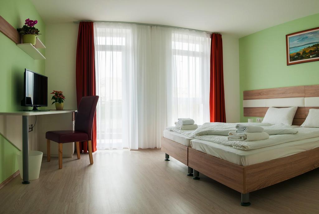 Hotel Pallone Balatonfüred Pokoj fotografie