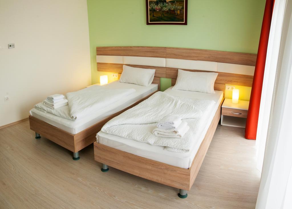 Hotel Pallone Balatonfüred Pokoj fotografie